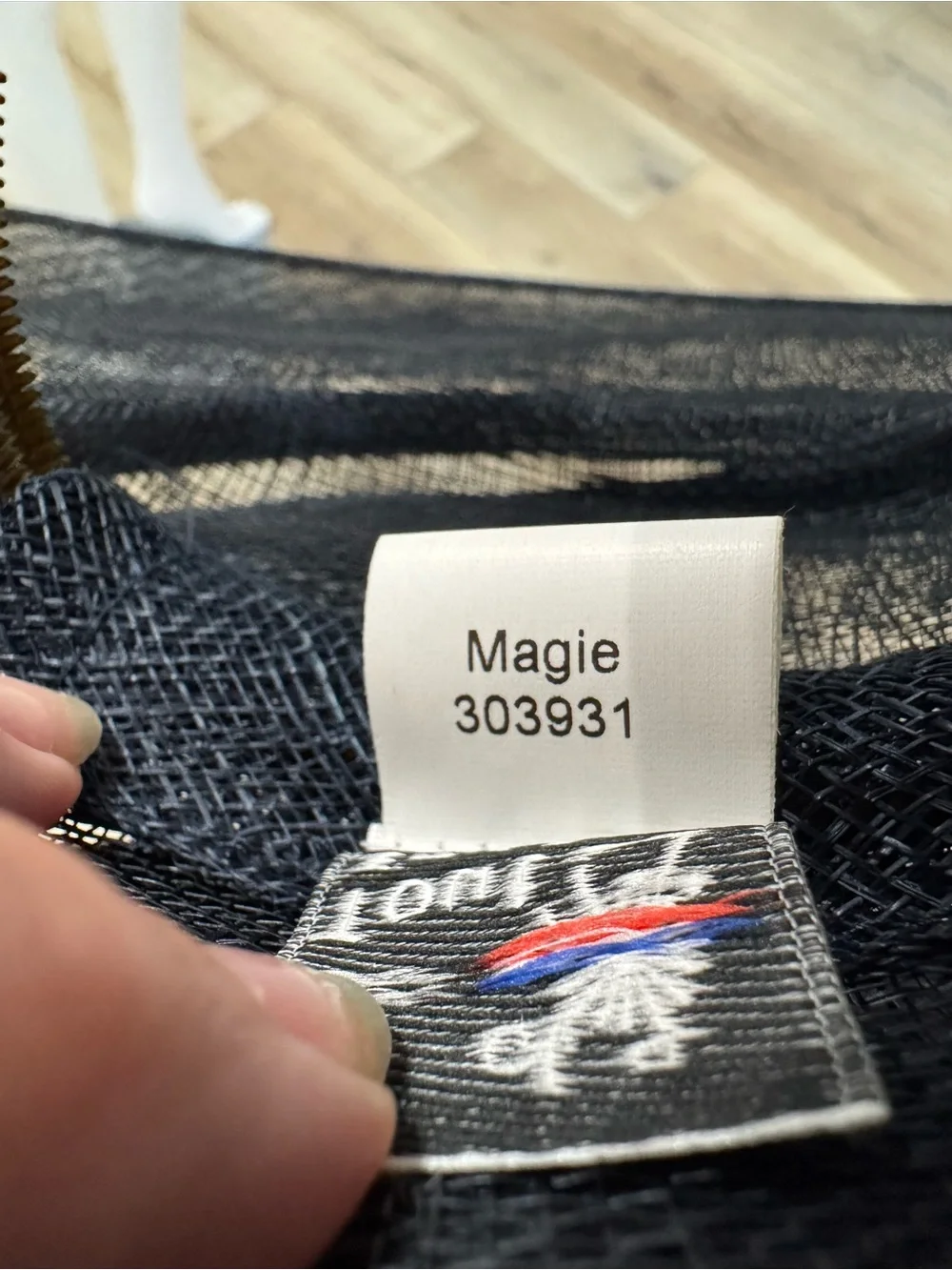 Tout En Tete elegant navy